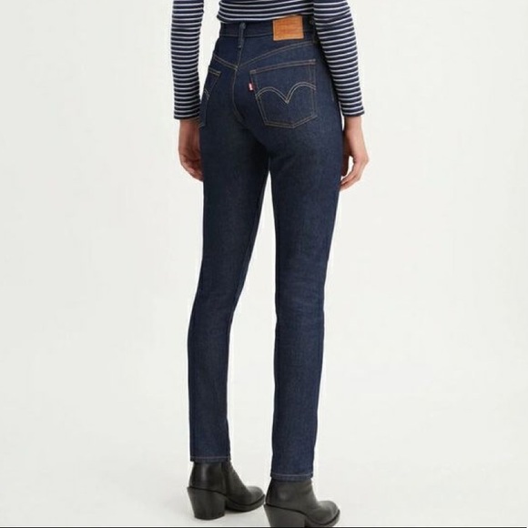 Levi’s 501 Skinny - Picture 2 of 6